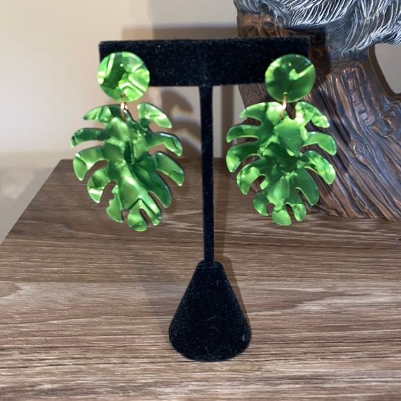 Palm Leaf Earrings - Picture 1 of 3